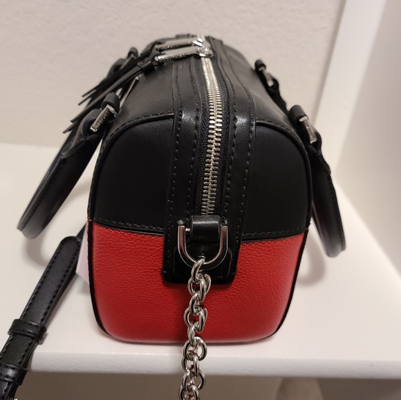 Brand New Calvin Klein Women's Crossbody - Picture 3 of 5